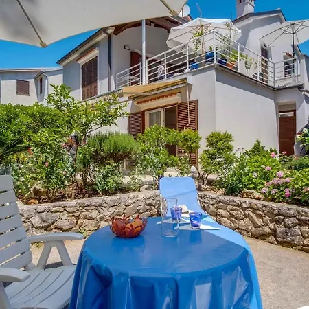 Lägenhet In 14834 *